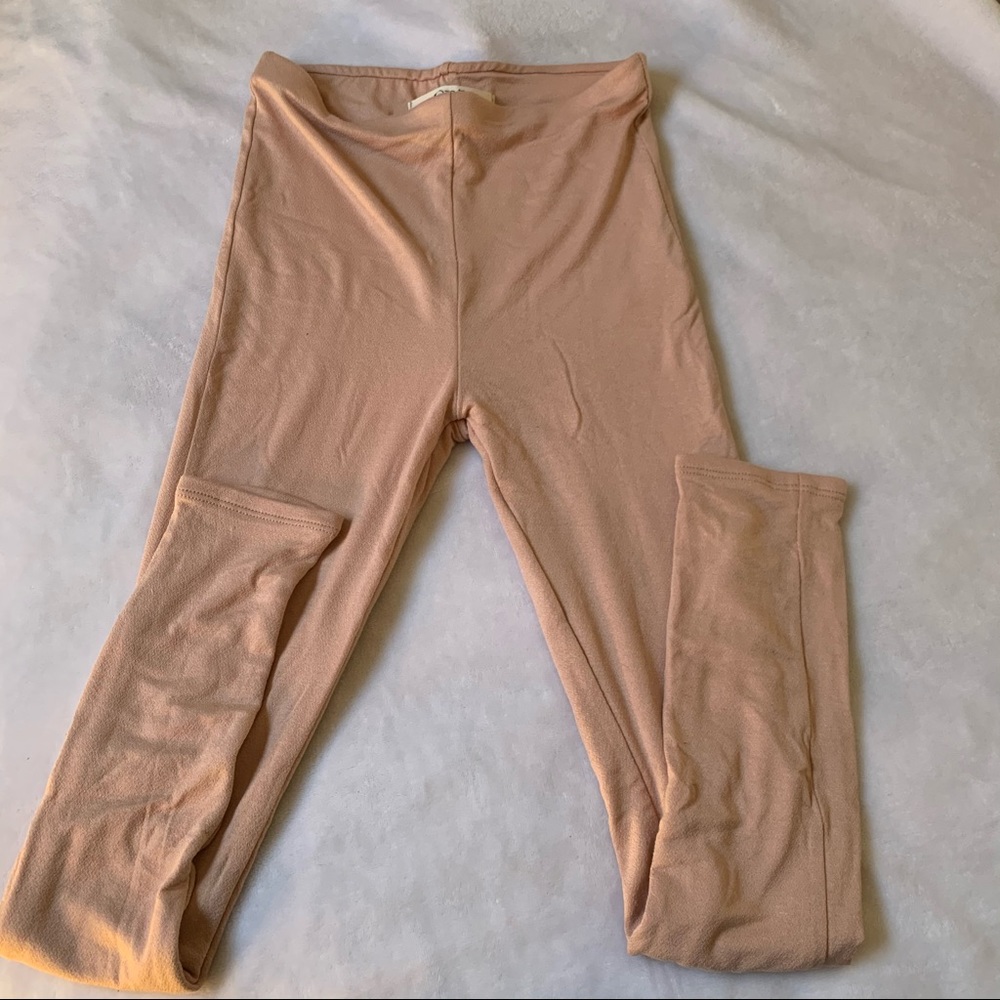 Cute nude leggings very stretchy